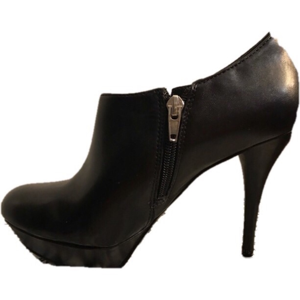 Marc Fisher heeled ankle booties, NWT Sz 6.5